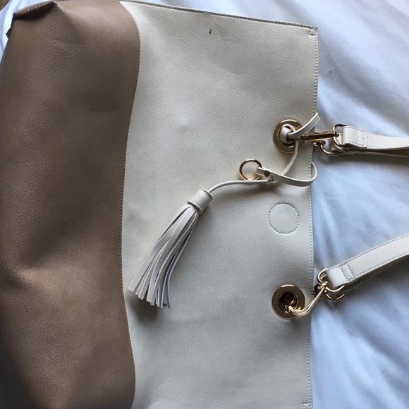 Tote - Picture 2 of 3